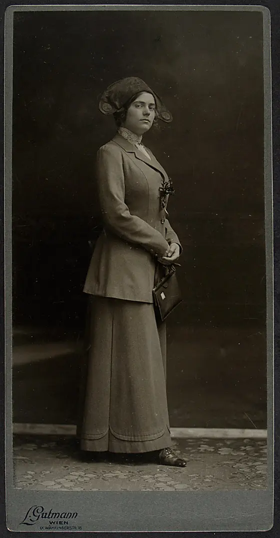 Annie Schindler