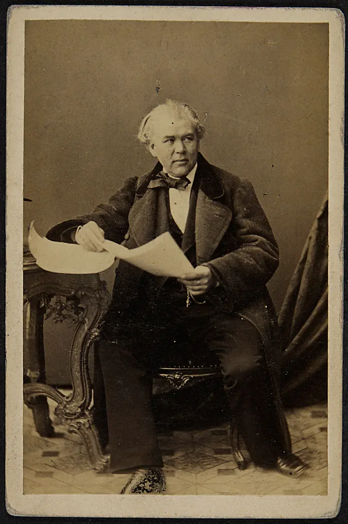 Gustav Hölzel