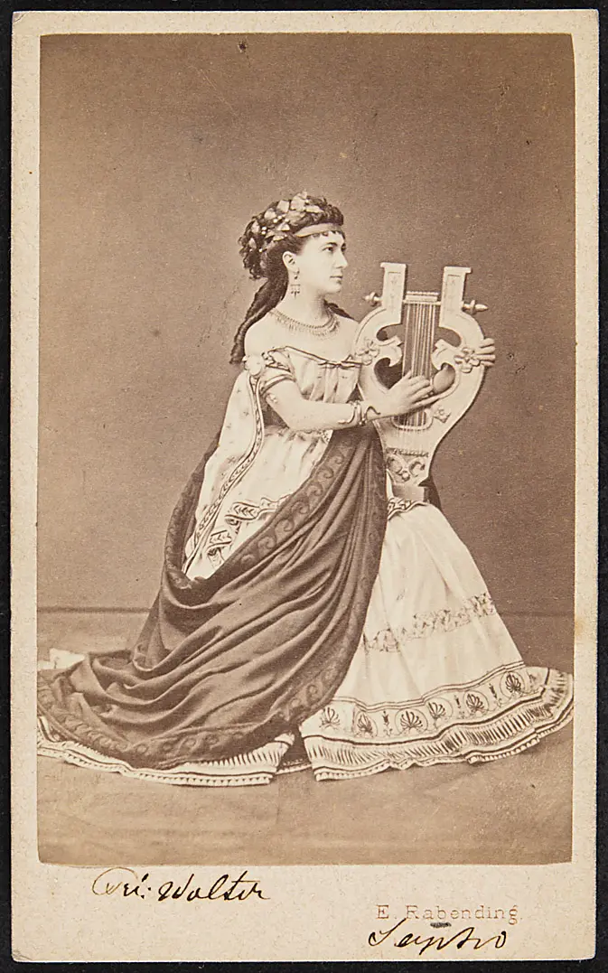 Charlotte Wolter