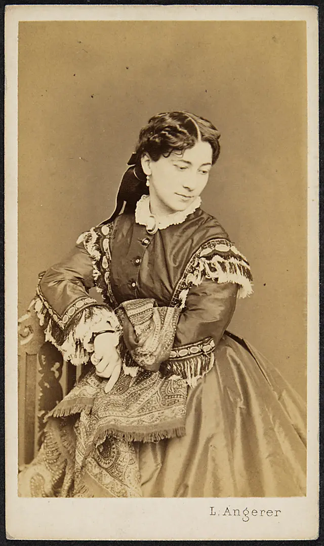 Charlotte Wolter
