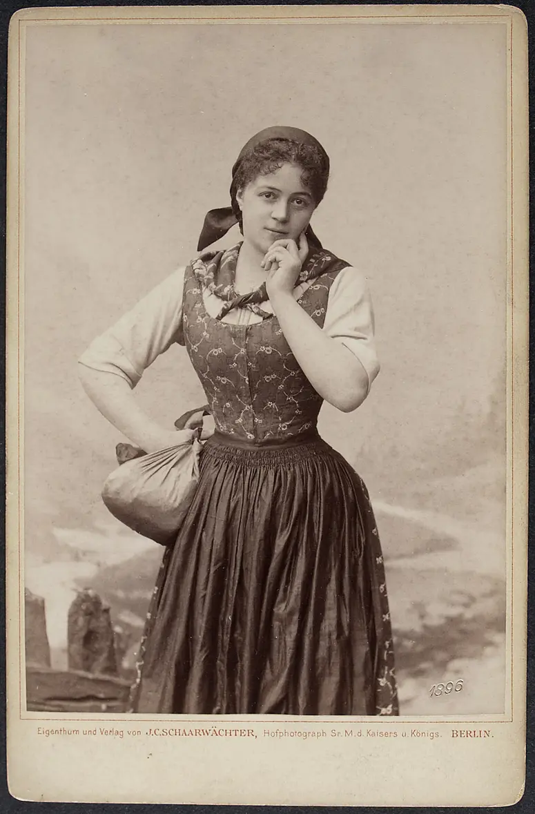 Teresina Gessner-Sommerstorff, Verweis auf Stücktitel: Der Pfarrer von Kirchfeld