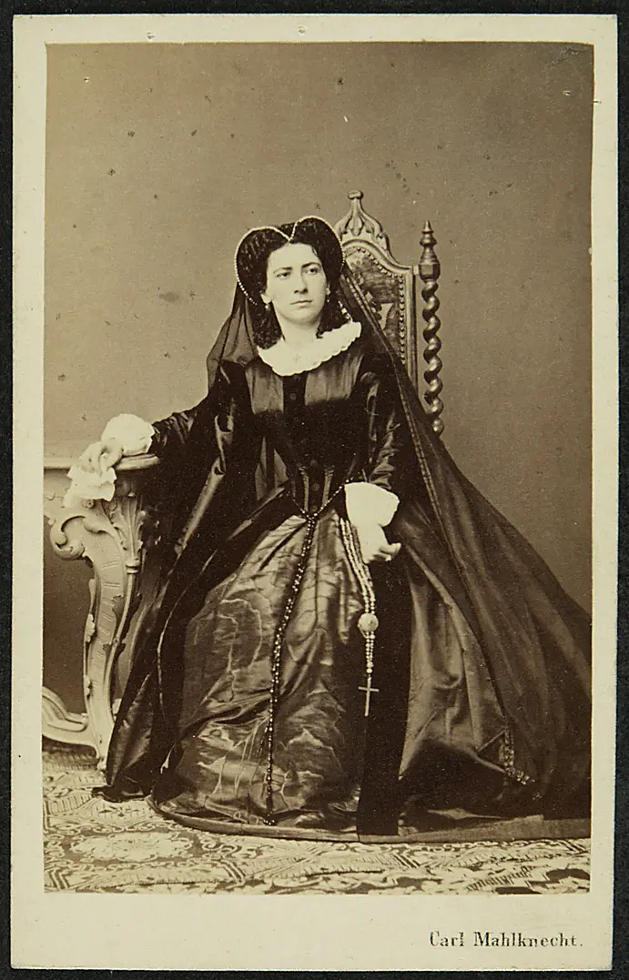 Charlotte Wolter