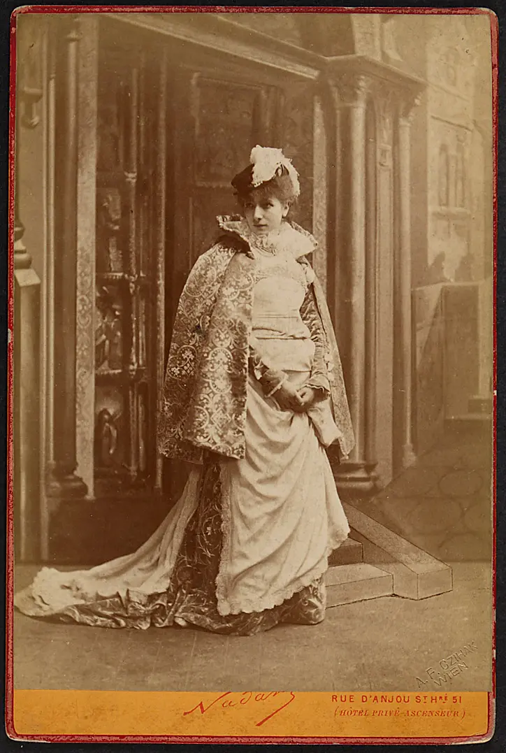 Sarah Bernhardt, Verweis auf Stücktitel: Hernani
