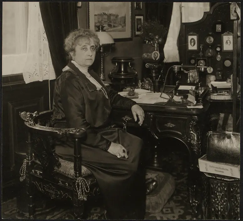 Adele Strauß