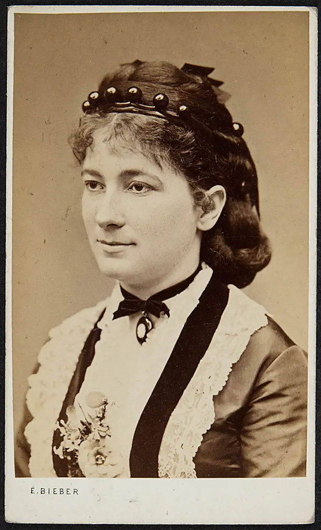 Charlotte Wolter