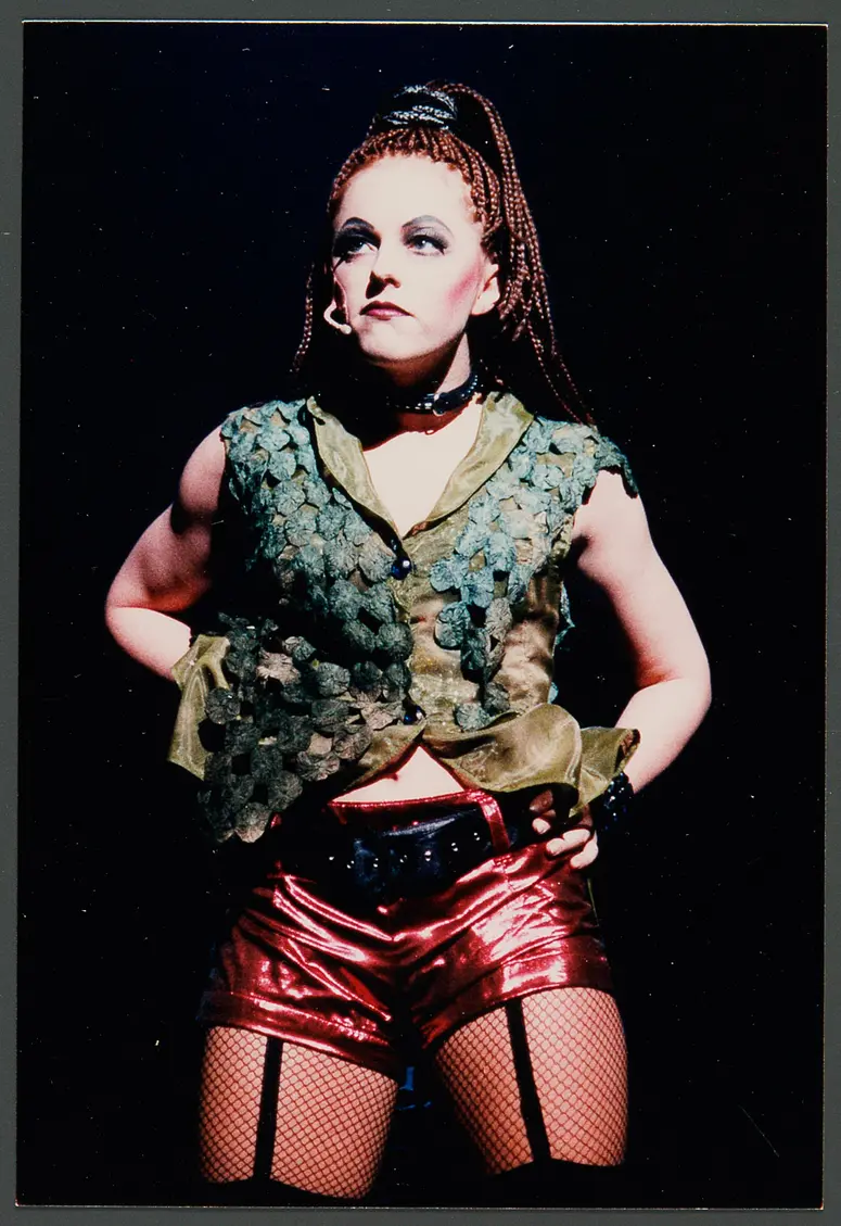 Joanie O'Neill, Verweis auf Stücktitel: Rocky Horror Show