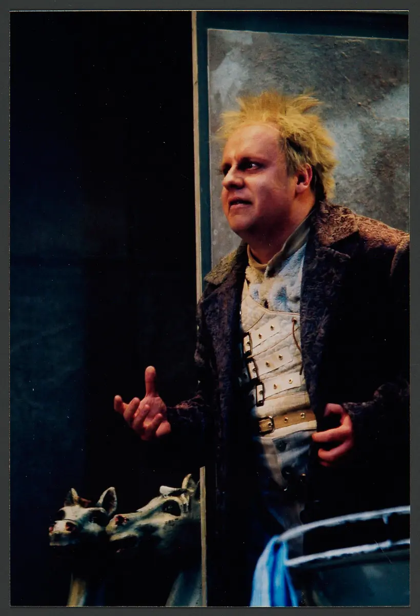 Armando Puklavec, Verweis auf Stücktitel: Mozart gegen Salieri