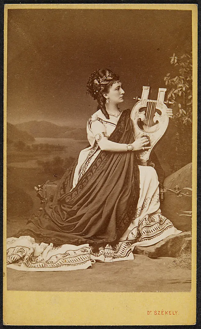 Charlotte Wolter