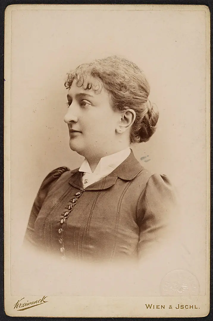Adrienne Kola