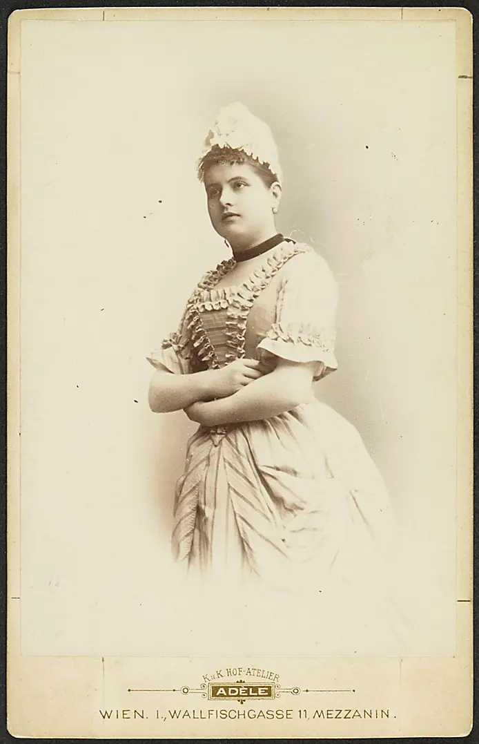 Marie Renard, Verweis auf Stücktitel: Manon