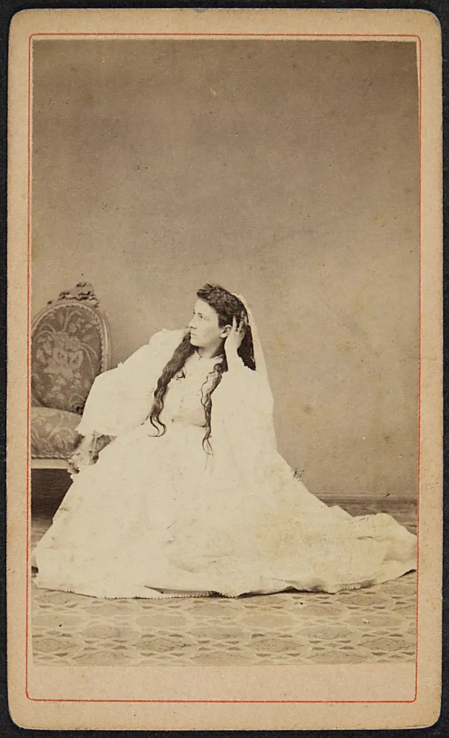 Charlotte Wolter