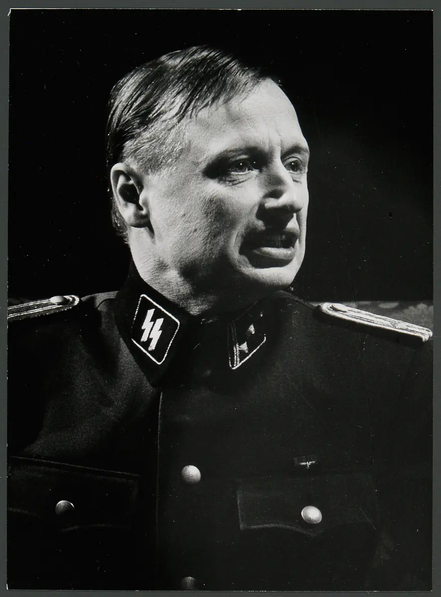 Franz Morak, Verweis auf Stücktitel: Der Stellvertreter