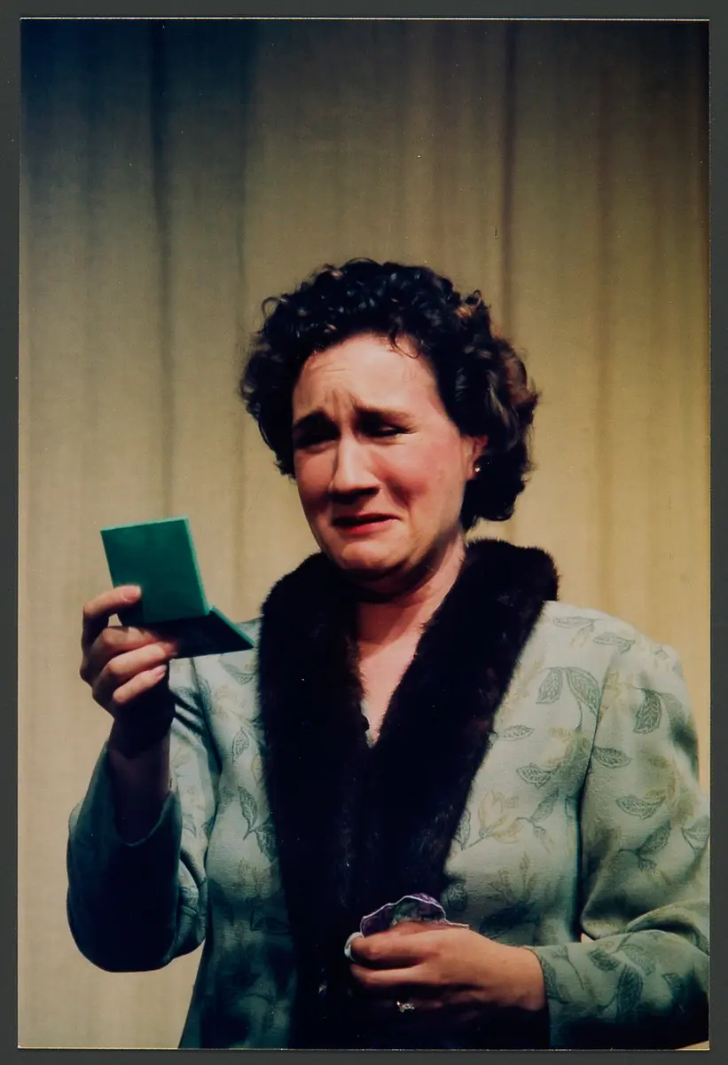 Melanie Preston, Verweis auf Stücktitel: Private Lives