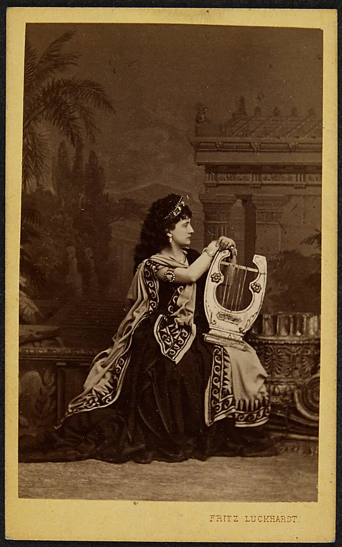 Charlotte Wolter