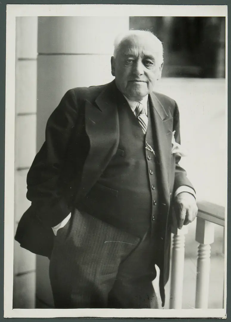 Viktor Leon