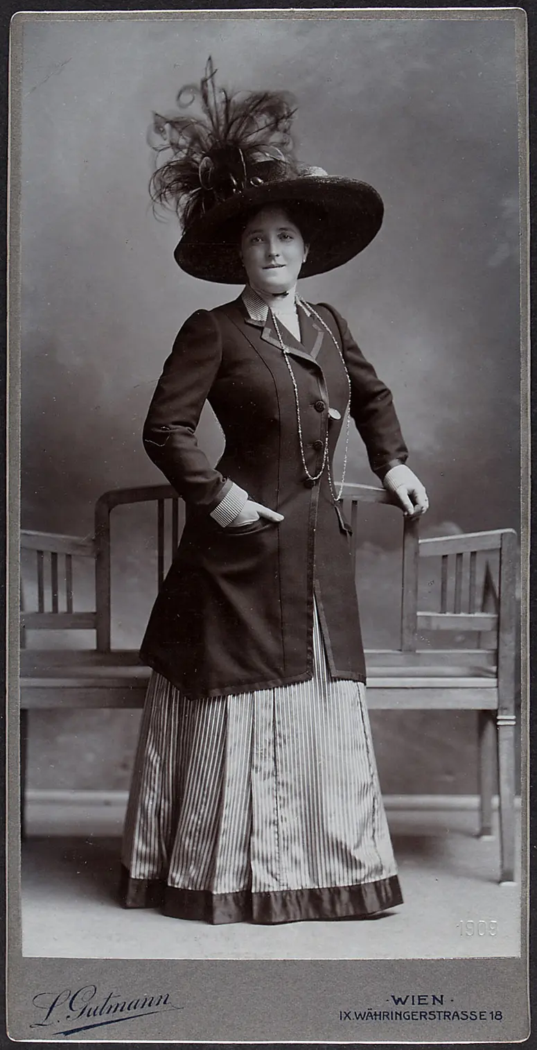 Ella Hofer