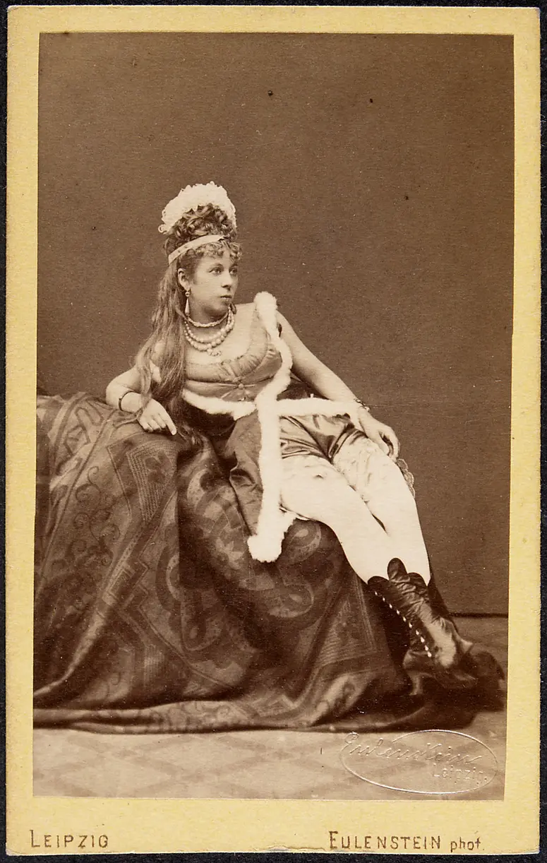 Miss Davis