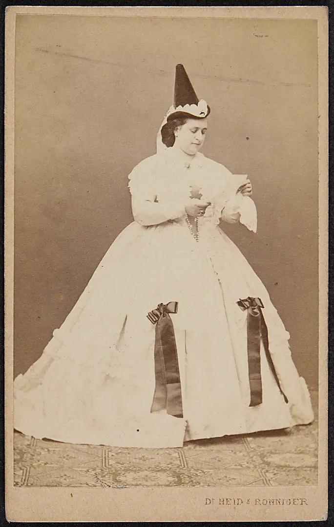 Louise Dustmann