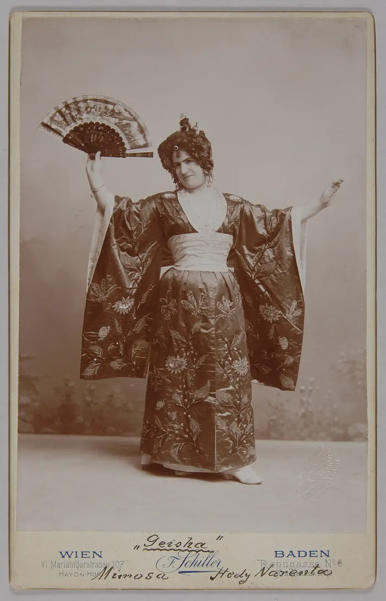 Narenta, Hedwig, Verweis auf Stücktitel: Die Geisha