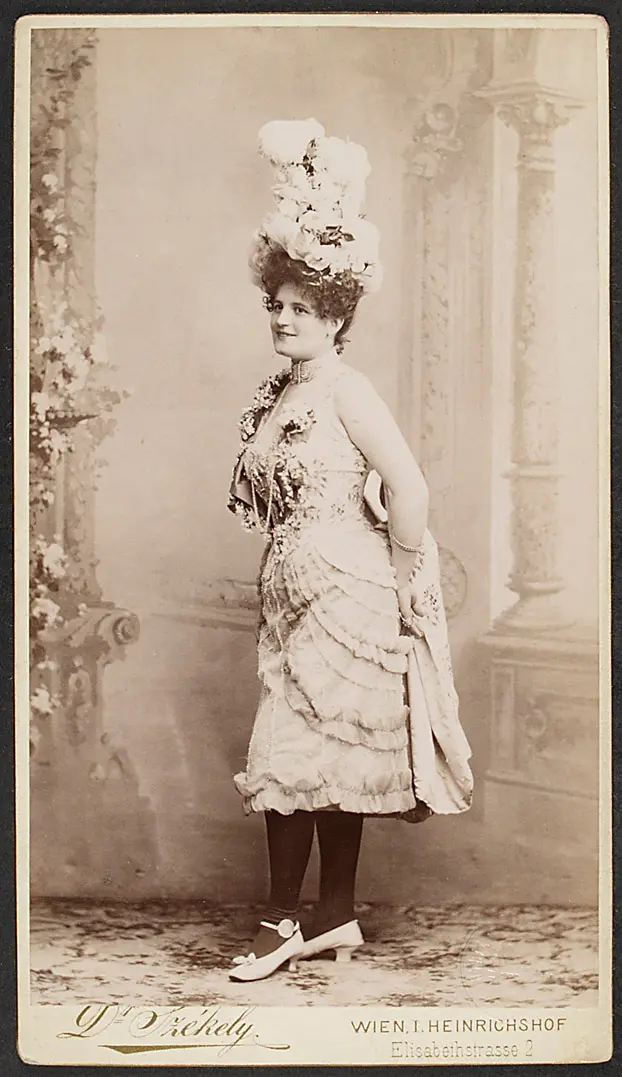 Annie Dirkens