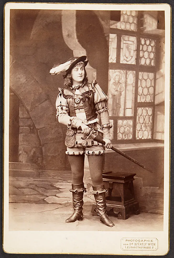 Stella Hohenfels, Verweis auf Stücktitel: Götz von Berlichingen