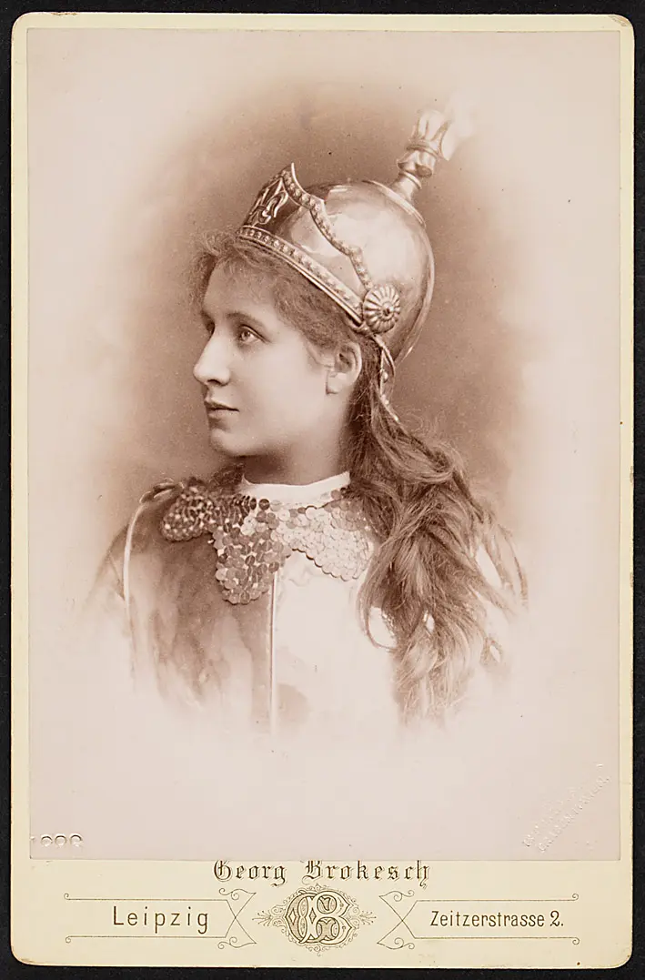 Josefine Wessely, Verweis auf Stücktitel: Jeanne d'Arc