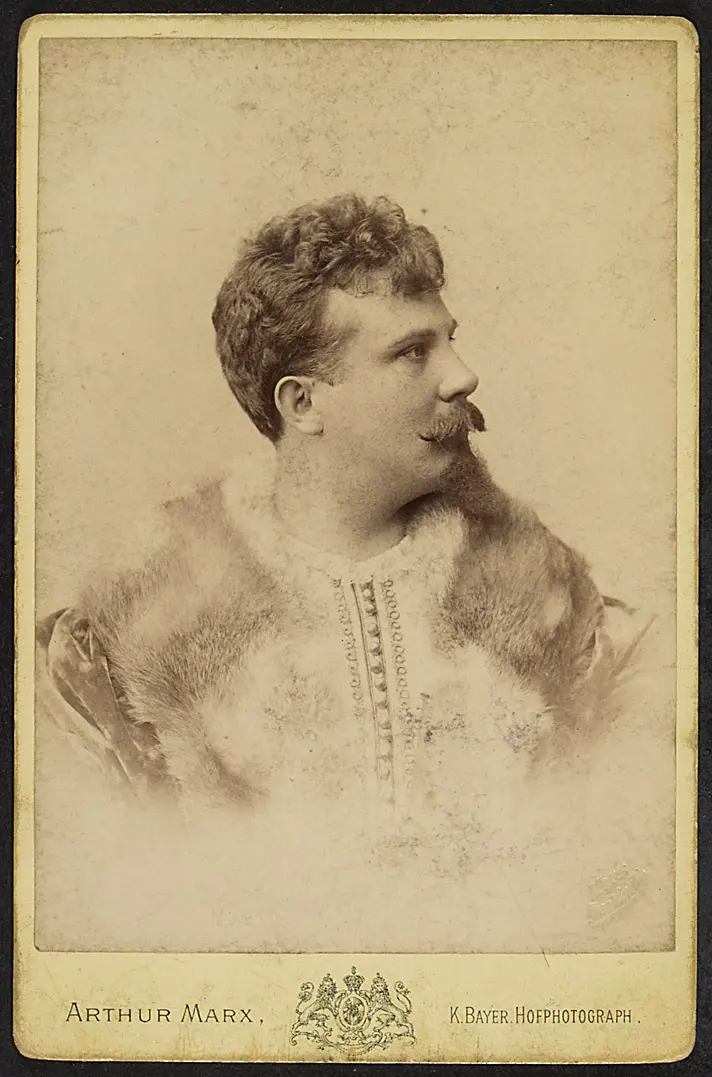 Franz Naval, Verweis auf Stücktitel: Rigoletto