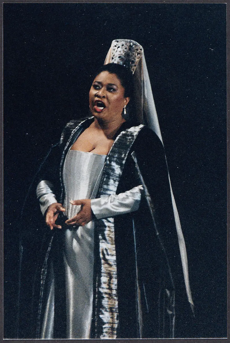 Michèle Crider, Verweis auf Stücktitel: Ernani