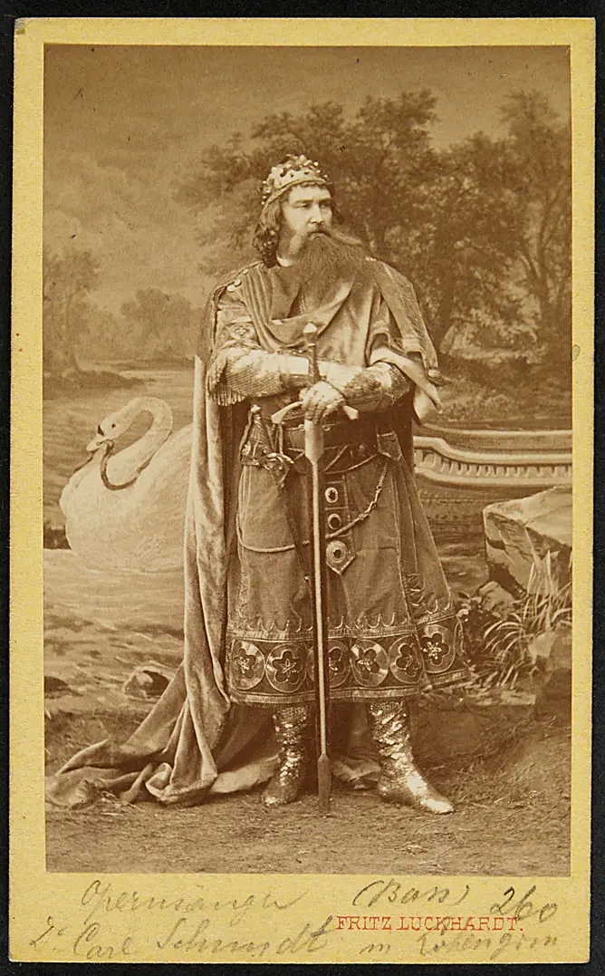 Carl Schmidt, Verweis auf Stücktitel: Lohengrin