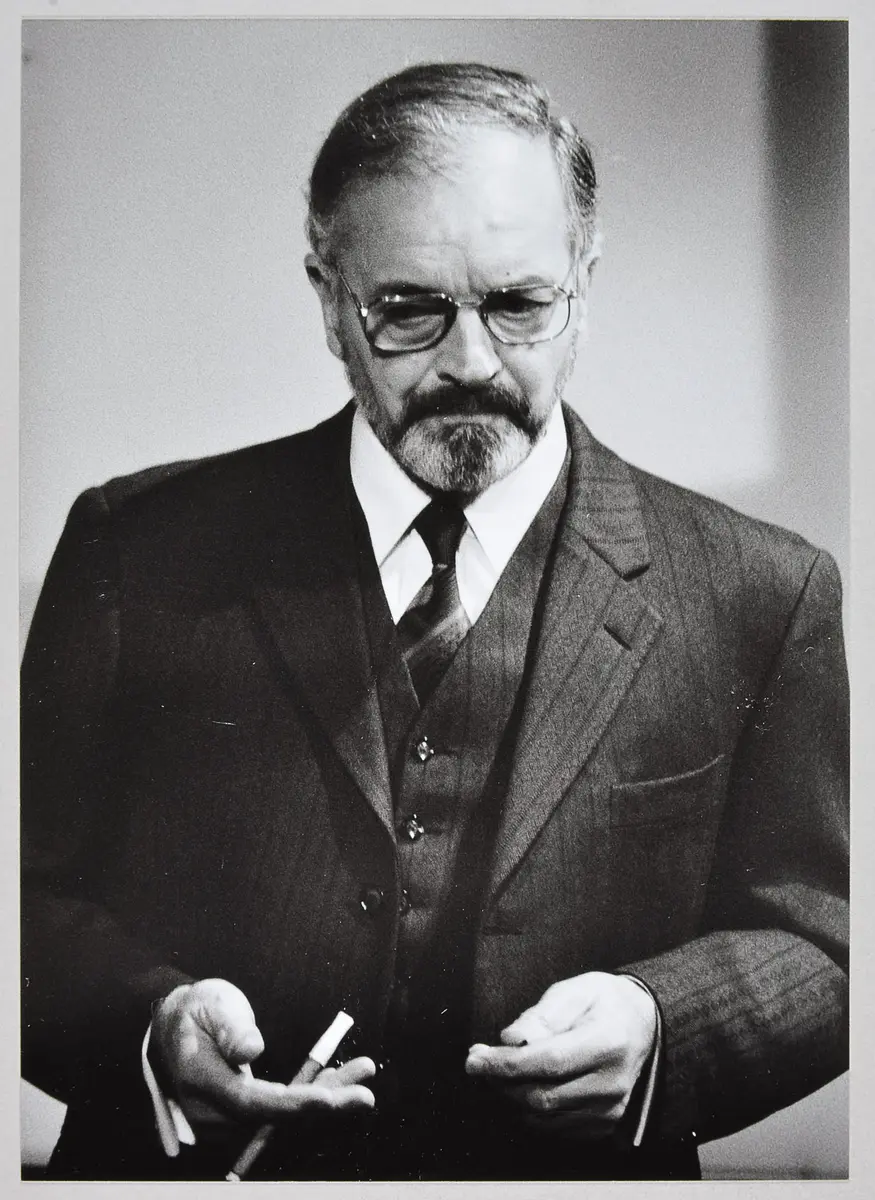 Eugen Stark, Verweis auf Stücktitel: Diese Geschichte von Ihnen
