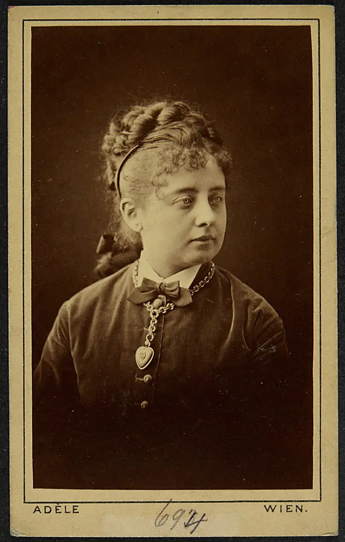 Pauline Lucca