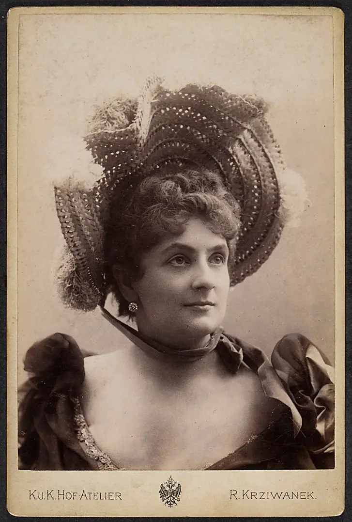 Emmy Navarra