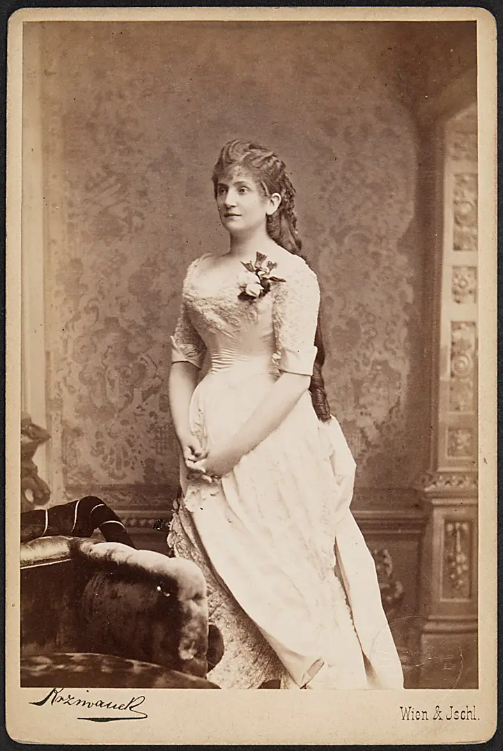 Katharina Frank, Verweis auf Stücktitel: Die Prinzessin von Bagdad