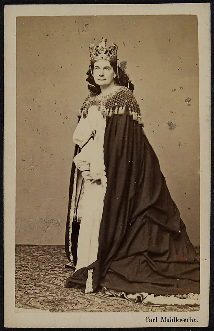 Christine Hebbel-Enghaus, Verweis auf Stücktitel: Nibelungen
