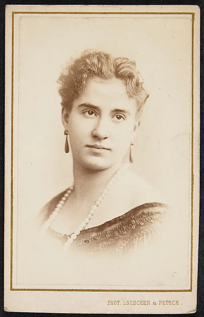 Anna Peters