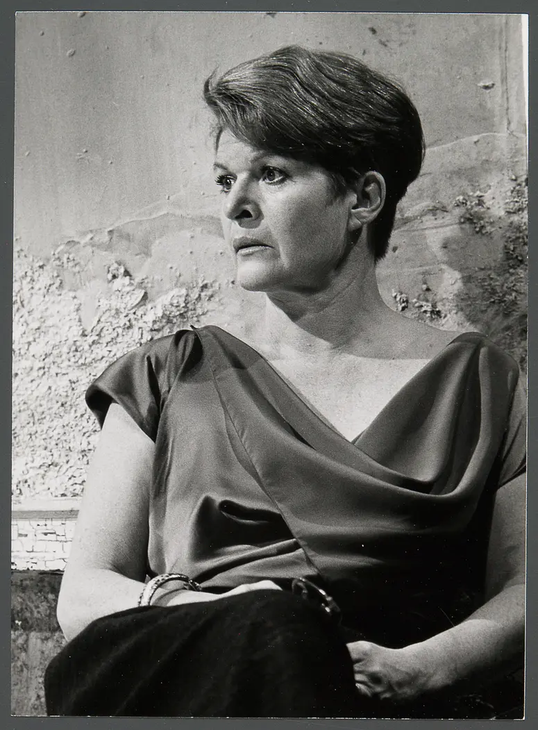 Elisabeth Orth, Verweis auf Stücktitel: Sommer