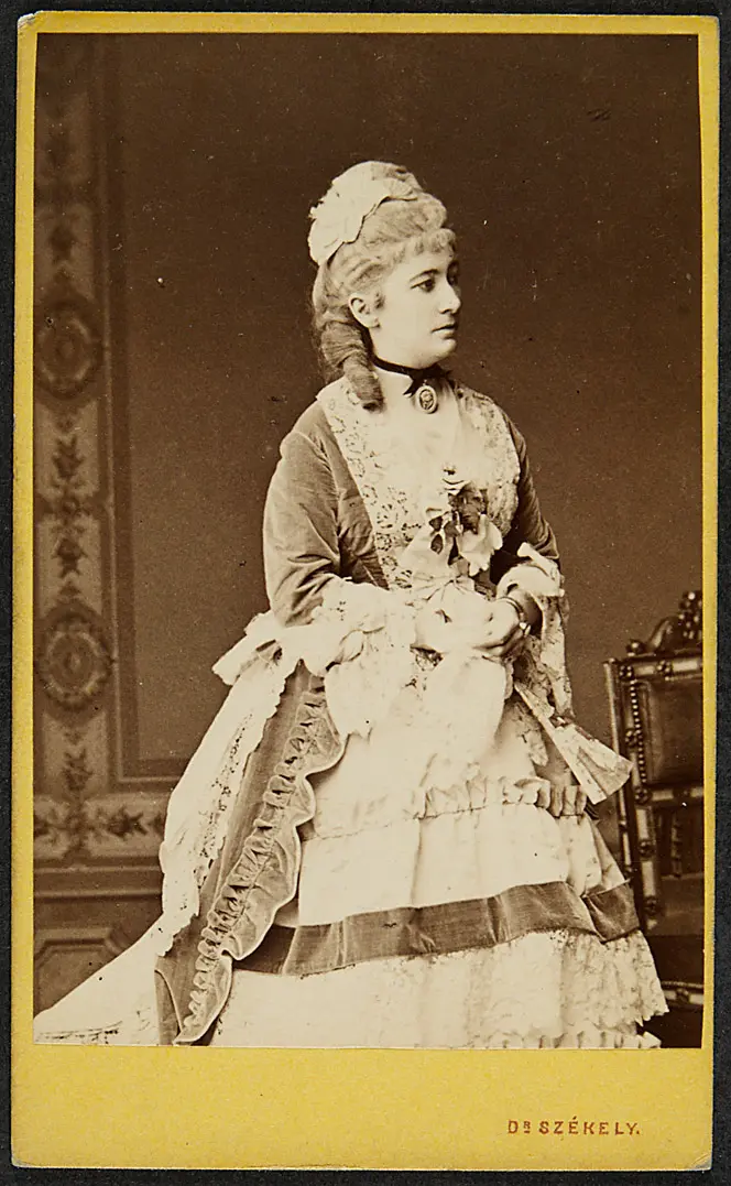 Charlotte Wolter