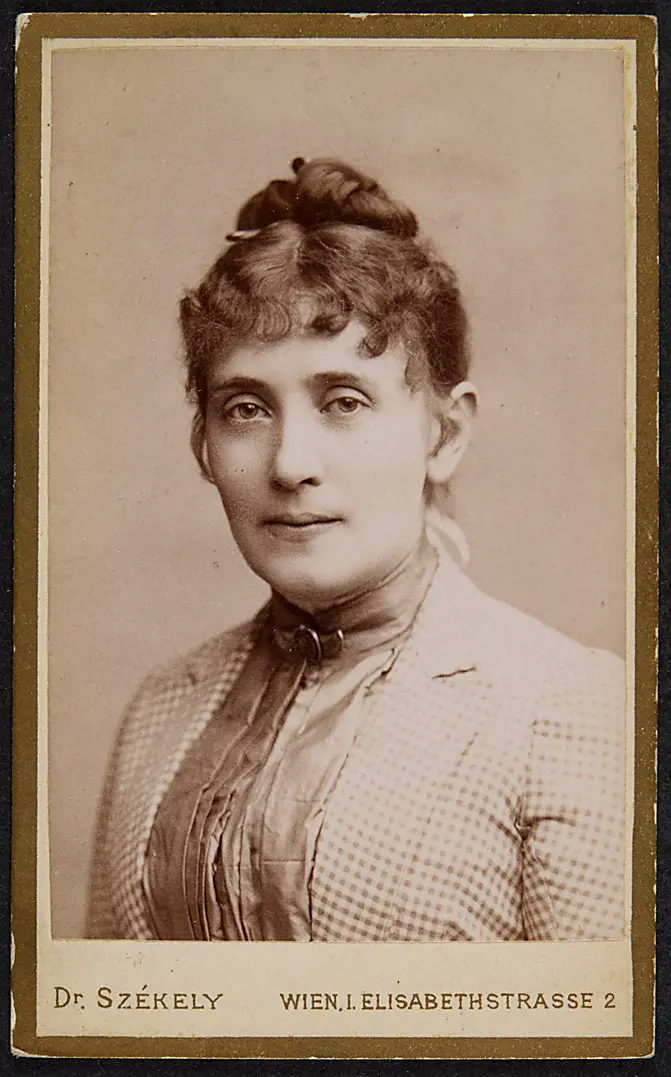 Anna Bauer
