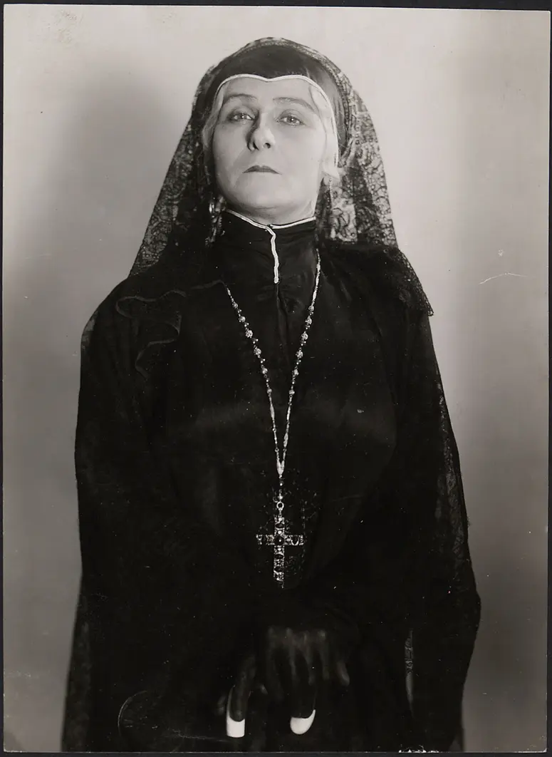 Lilly Karoly