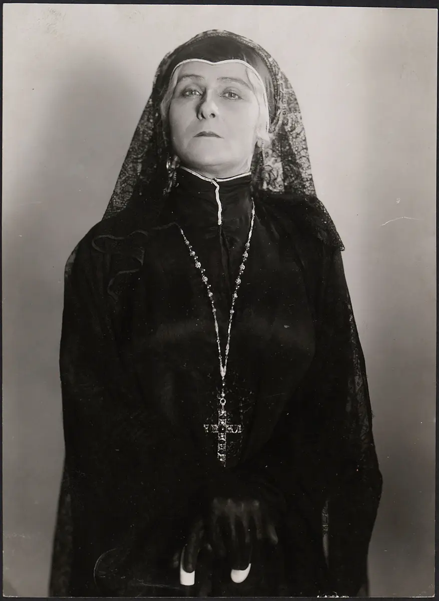 Lilly Karoly