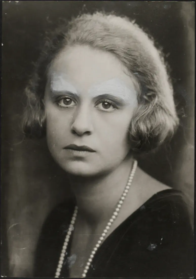 Maria West