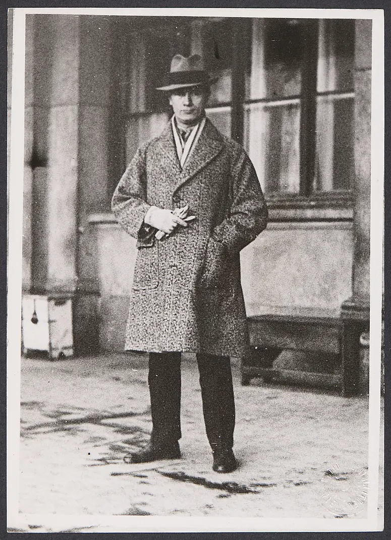 Maurice Decobra