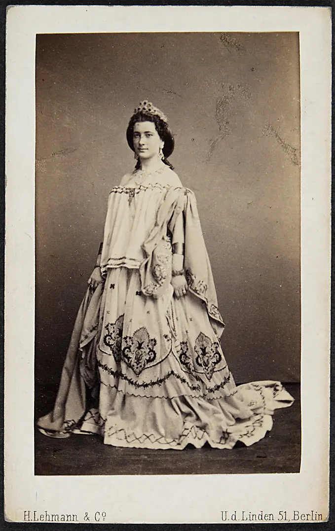 Charlotte Wolter