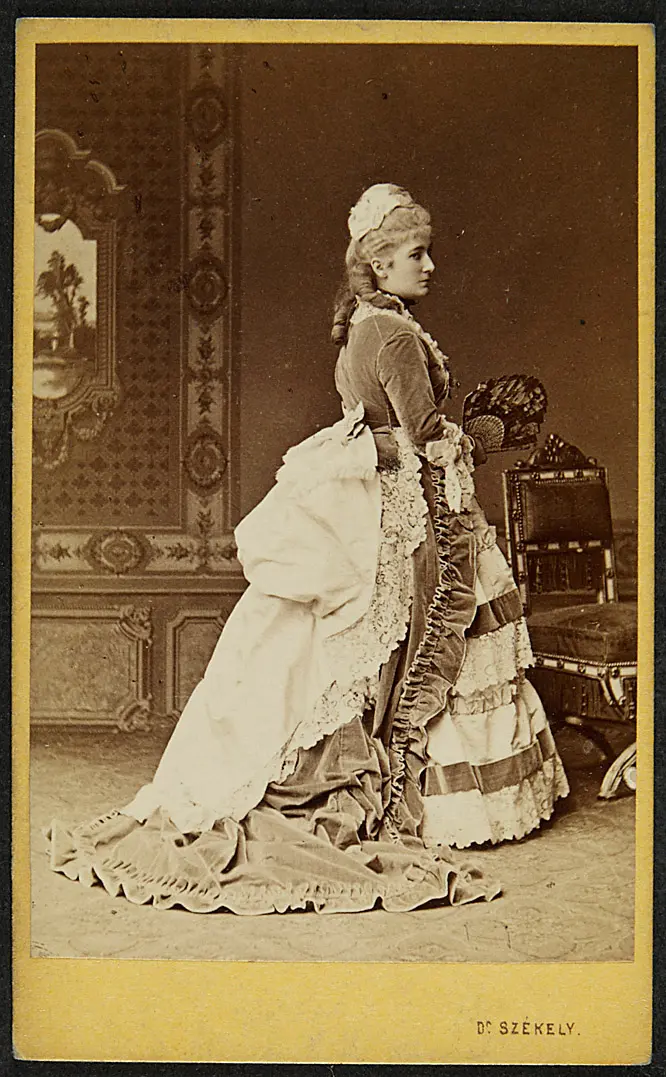 Charlotte Wolter