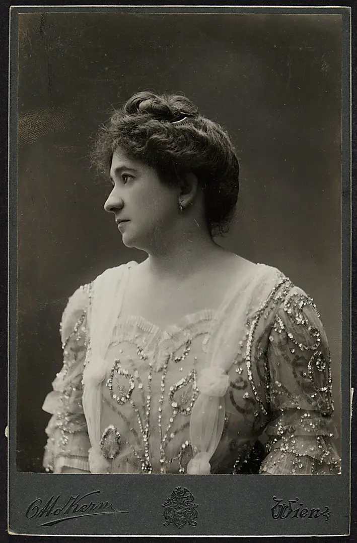 Julie Wohlmut