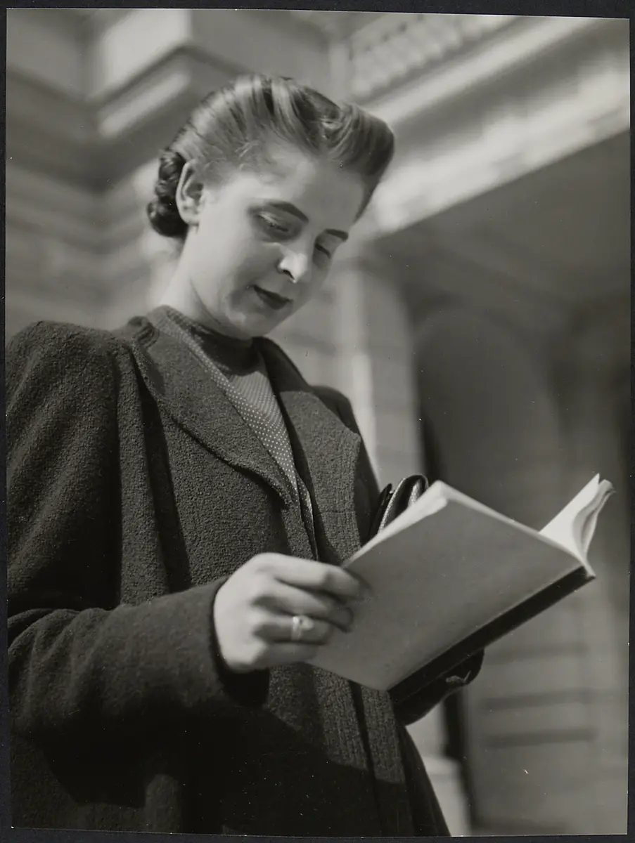 Angela von Courter