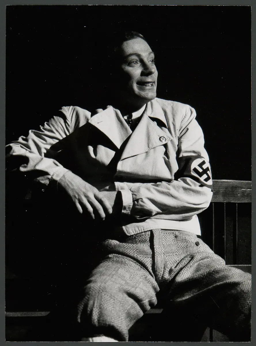 André Pohl, Verweis auf Stücktitel: Die Rassen