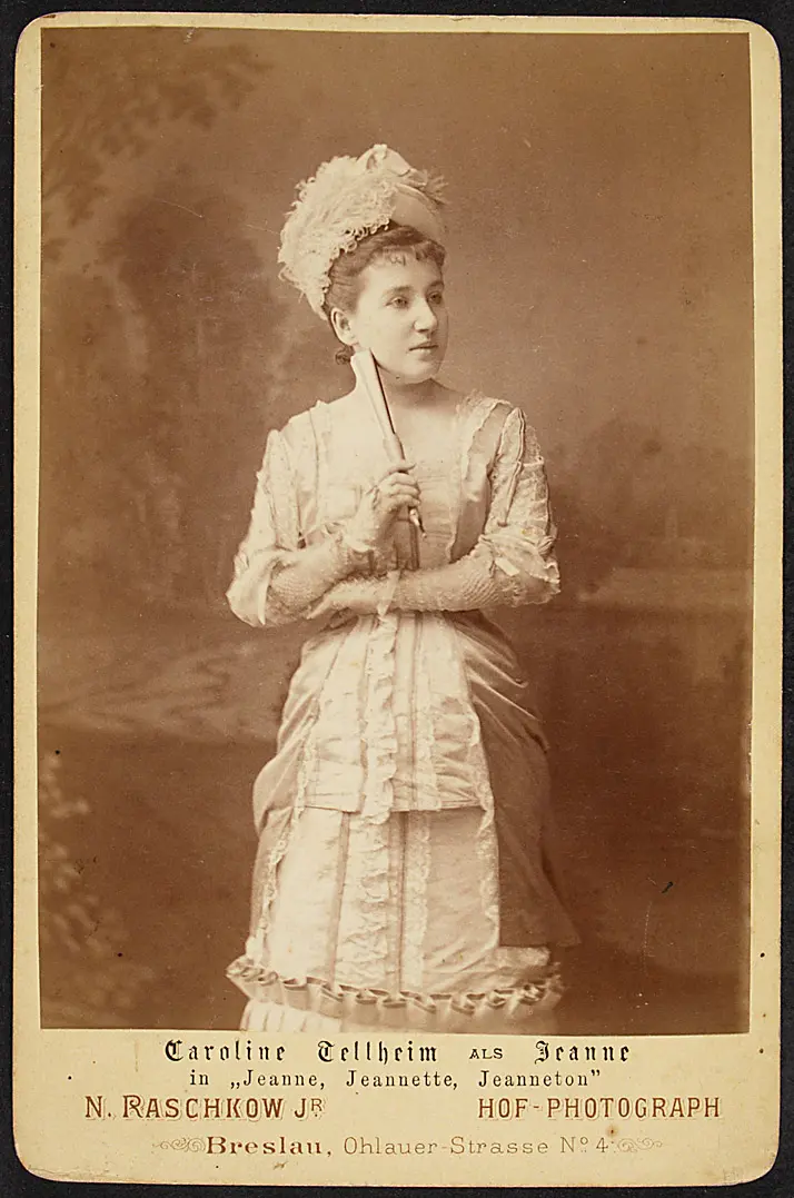 Caroline Tellheim, Verweis auf Stücktitel: Jeanne, Jeannette, Jeanneton