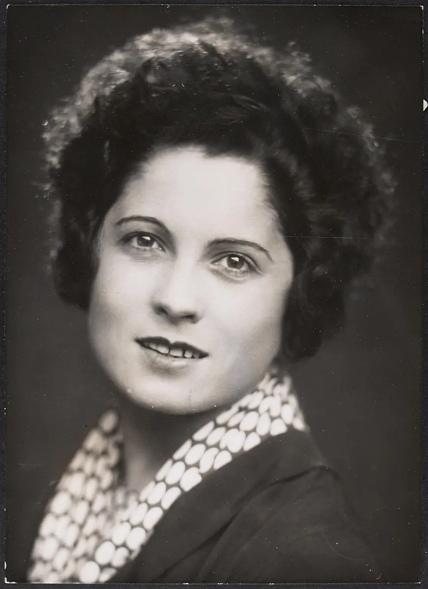Carola Neher