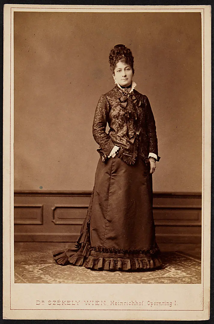 Charlotte Wolter